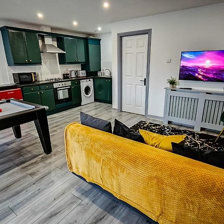 Modern City Centre Apartment ベルファスト エクステリア 写真