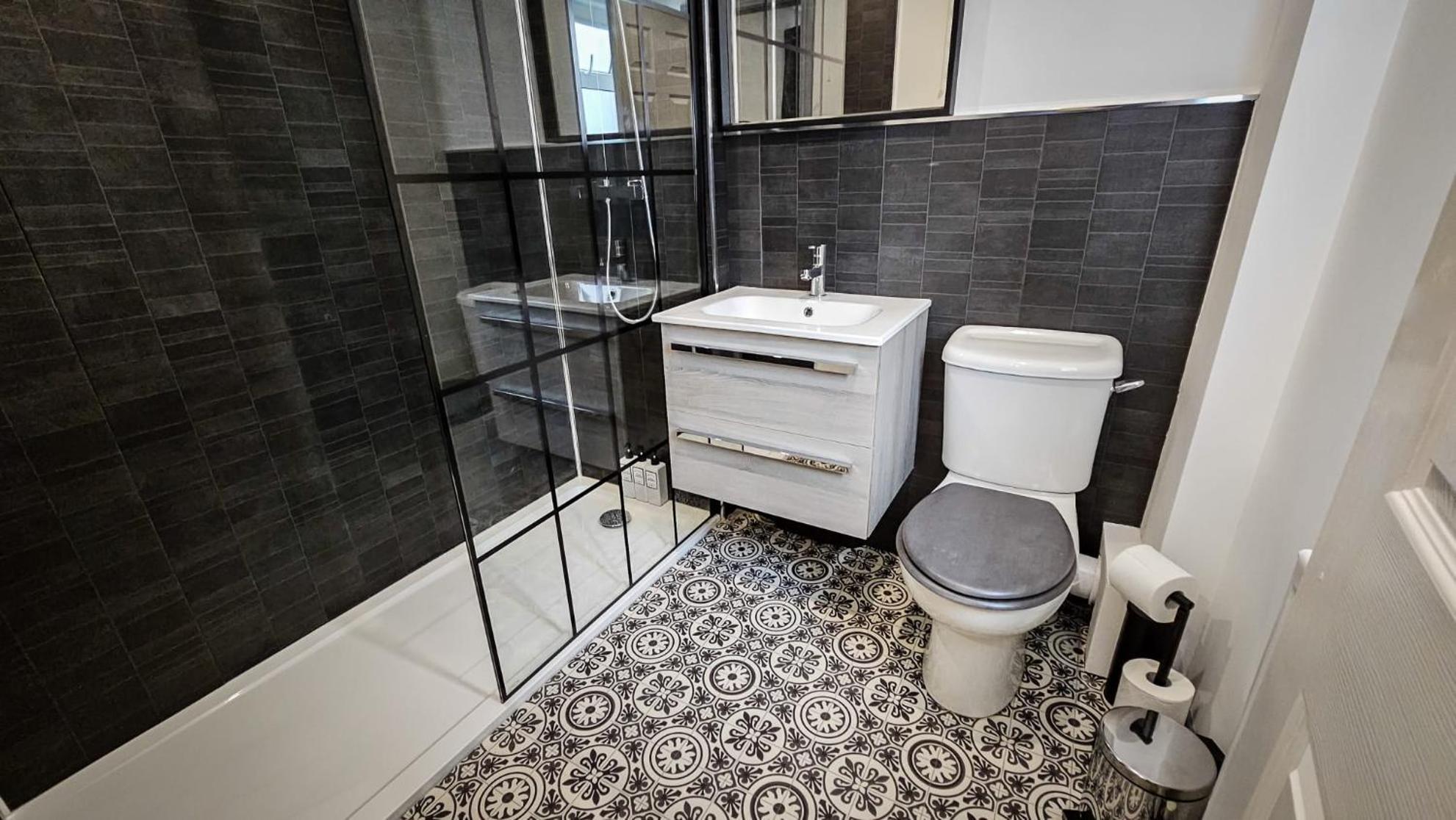 Modern City Centre Apartment ベルファスト エクステリア 写真