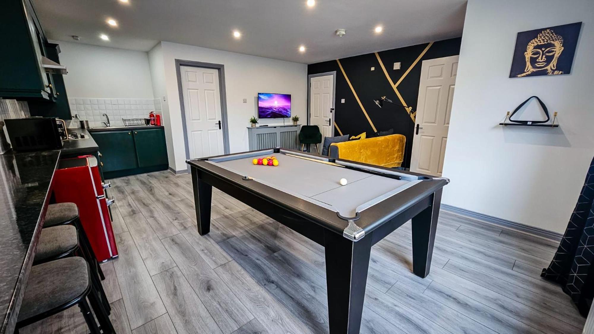 Modern City Centre Apartment ベルファスト エクステリア 写真